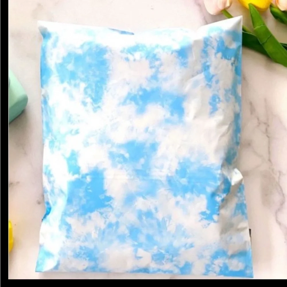 25 count Sky Blue & Clouds  10 x 13 Poly mailer